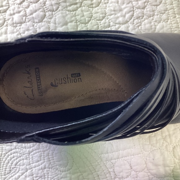 Clarks Artisan Spye Celeste Black Leather Bootie Women’s Size 8.5 Like new - Picture 6 of 12